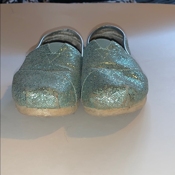 Women’s Toms - Picture 3 of 5